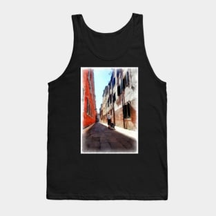 Lady with a destination - Venice, Italy Tank Top